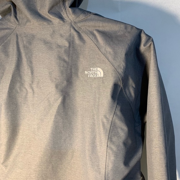 The North face women’s jacket - Picture 10 of 14